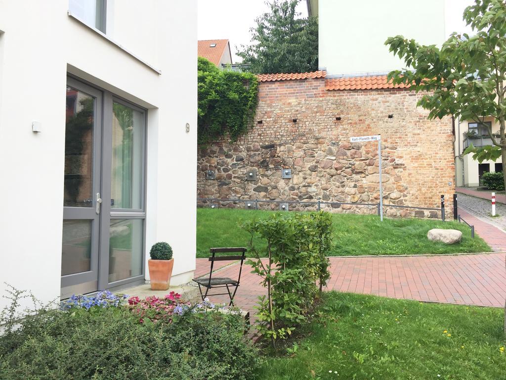 Ferienwohnung An Der Historischen Stadtmauer Rostock Chambre photo
