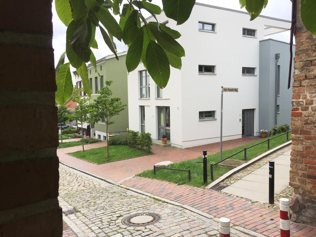 Ferienwohnung An Der Historischen Stadtmauer Rostock Chambre photo